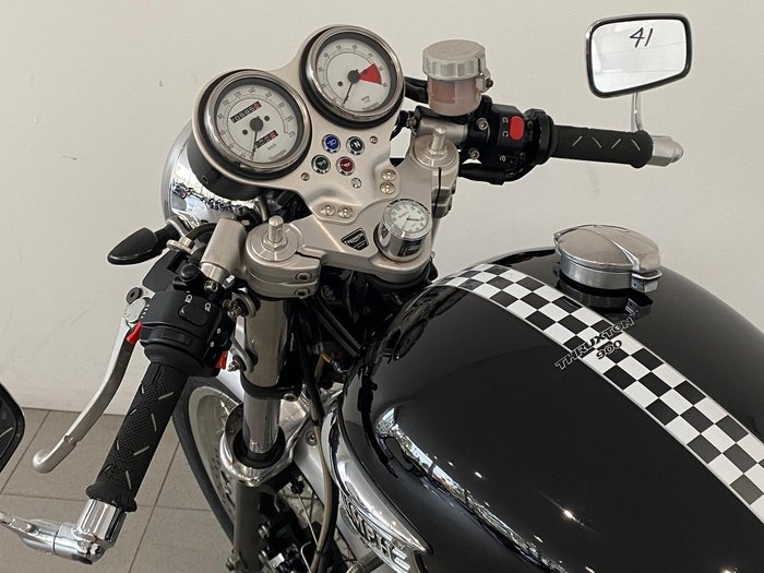 2005 Triumph Thruxton 900 Thruxton Black
