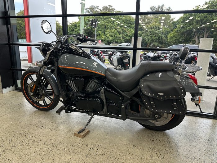 2019 Kawasaki VULCAN 900 (VN900) CUSTOM Grey