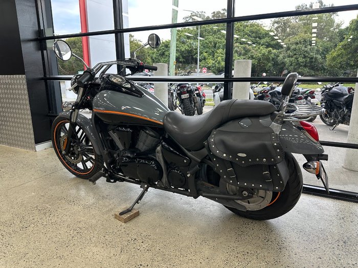 2019 Kawasaki VULCAN 900 (VN900) CUSTOM Grey