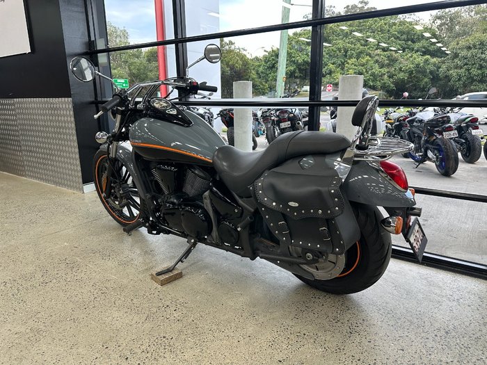 2019 Kawasaki VULCAN 900 (VN900) CUSTOM Grey