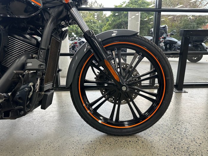 2019 Kawasaki VULCAN 900 (VN900) CUSTOM Grey