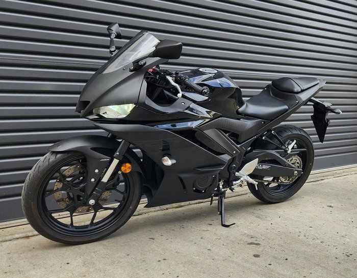 2019 Yamaha YZF-R3 R3 Black