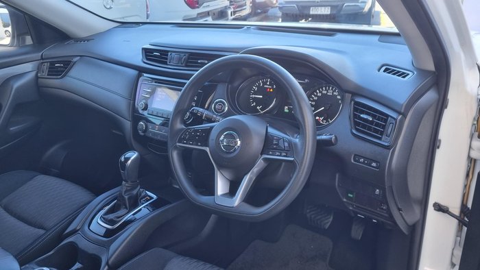 2017 Nissan X-TRAIL ST