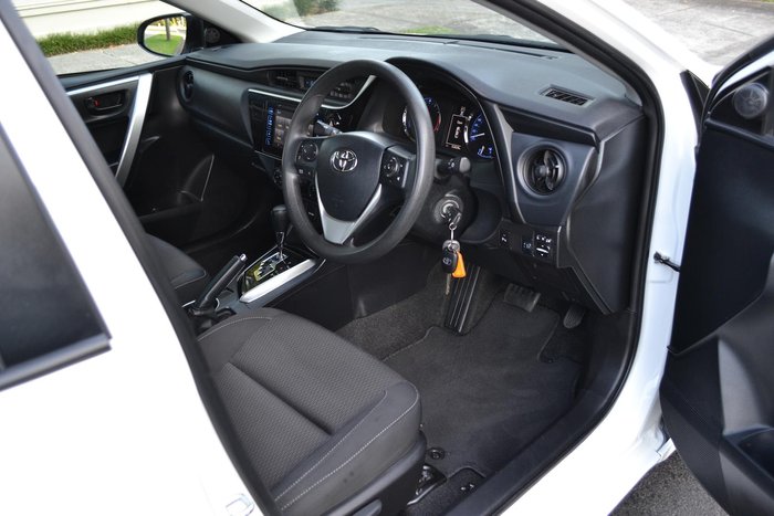 2019 Toyota Corolla Ascent ZRE172R Glacier White