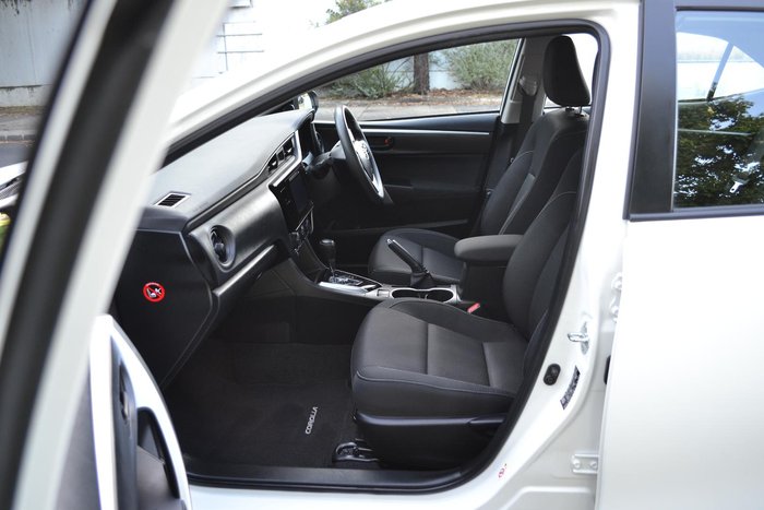 2019 Toyota Corolla Ascent ZRE172R Glacier White