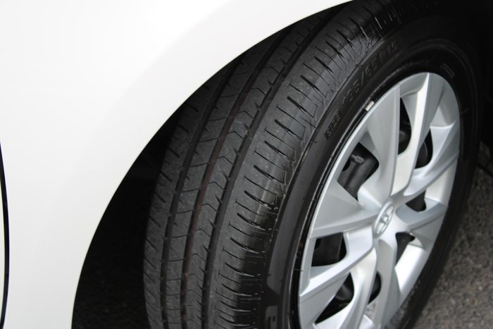 2019 Toyota Corolla Ascent ZRE172R Glacier White