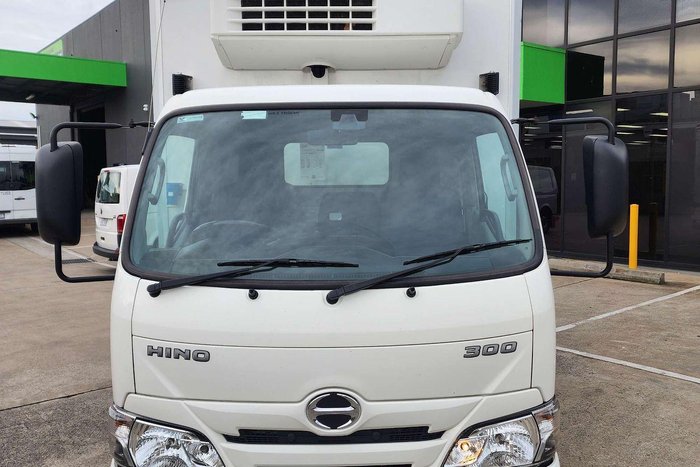 2021 Hino 300 Series 616 White
