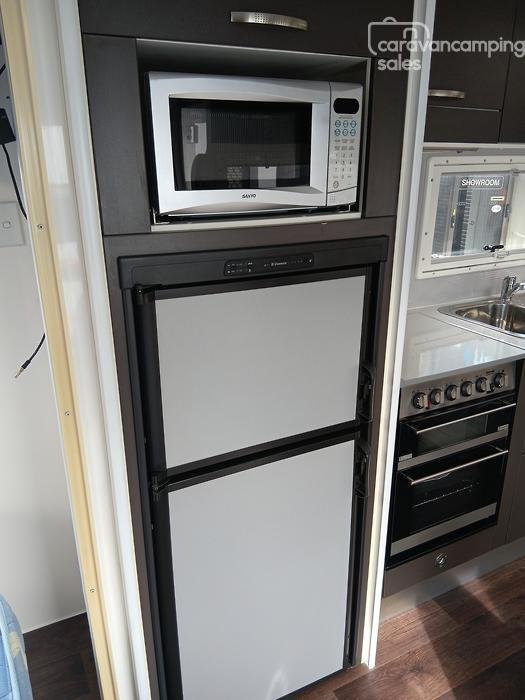 2011 New Age Caravans Big Red 21 (Was $43,990 Now $38,990)