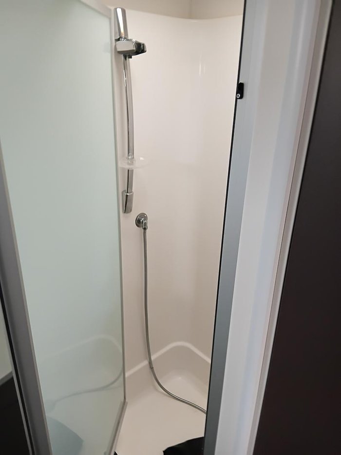 2011 New Age Caravans Big Red 21