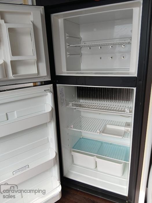 2011 New Age Caravans Big Red 21 (Was $43,990 Now $38,990)