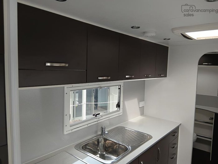 2011 New Age Caravans Big Red 21 (Was $43,990 Now $38,990)