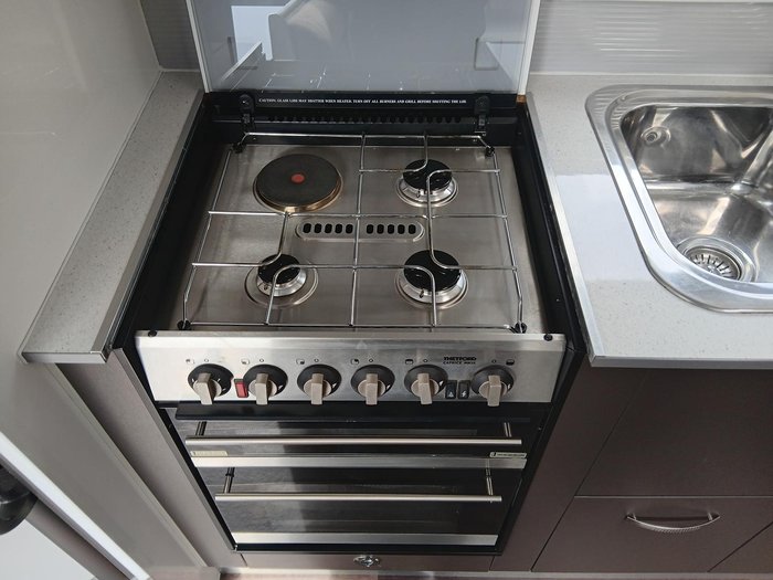 2011 New Age Caravans Big Red 21