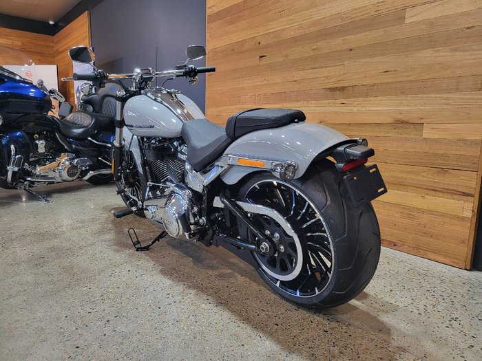 2024 Harley-davidson FXBR BREAKOUT (117) Grey
