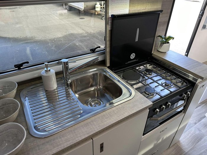 2025 Essential Caravans Ranger F1-2 19'