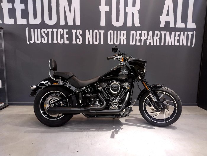 2023 Harley-Davidson Sport Glide 107 (FLSB) Softail Black