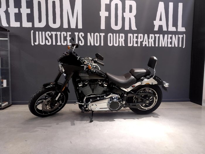 2023 Harley-Davidson Sport Glide 107 (FLSB) Softail Black