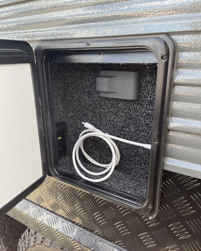 2023 JB Caravans Dirt Road Xtreme (19'6)