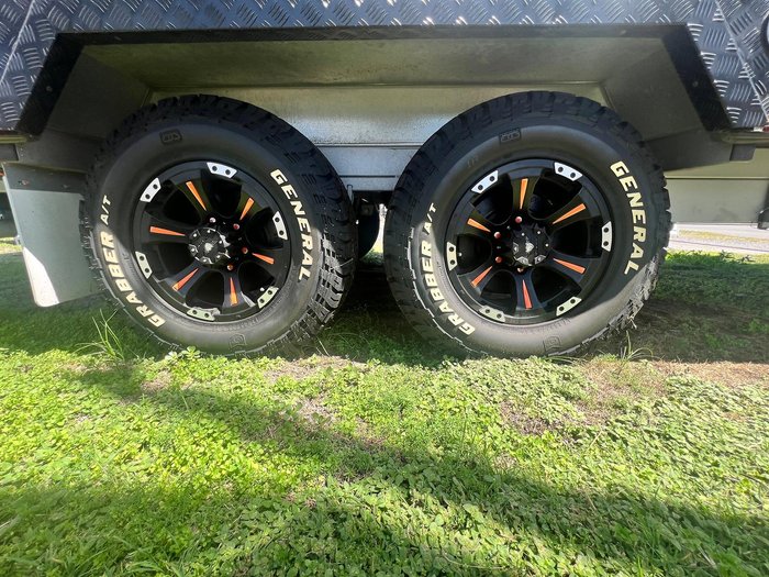 2023 JB Caravans Dirt Road Xtreme 19'6 Front Door