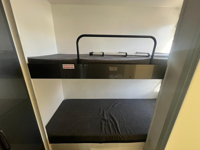 2021 New Age Caravans Manta Ray Adventurer Mr20bcs 20' Bunk