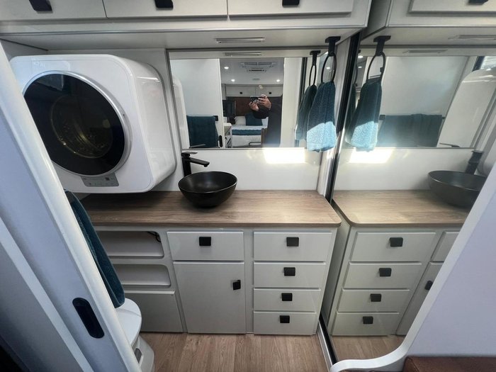 2024 JB Caravans Gator X 17'10 Ev