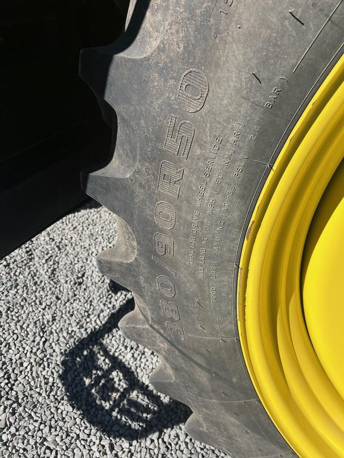 2023 John Deere 7R 230 Green