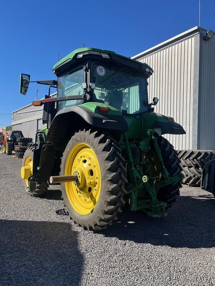 2023 John Deere 7R 230 Green