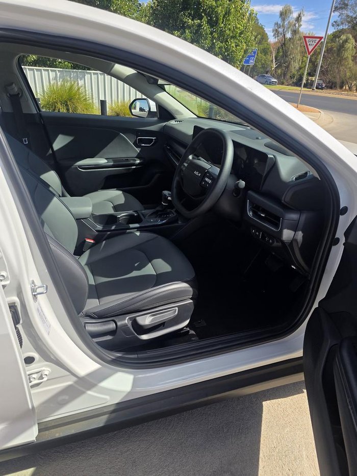 2025 Kia K4 Sport+