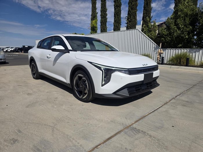 2025 Kia K4 Sport+