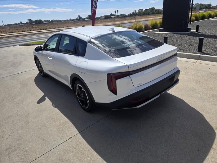 2025 Kia K4 Sport+