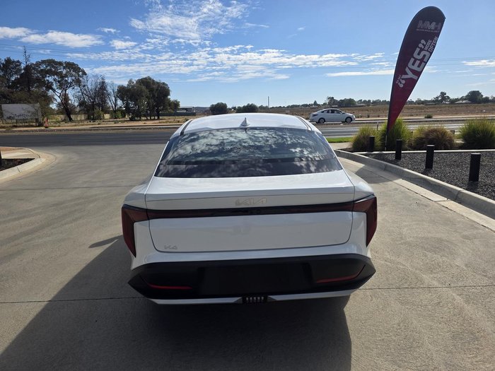 2025 Kia K4 S
