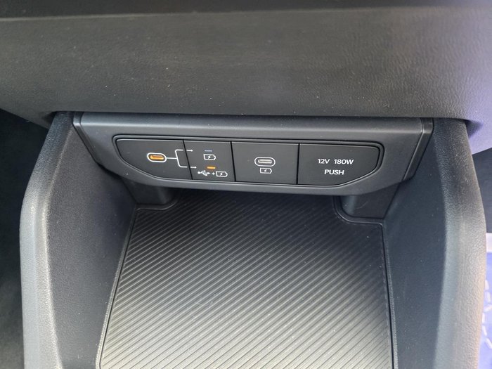 2025 Kia K4 S