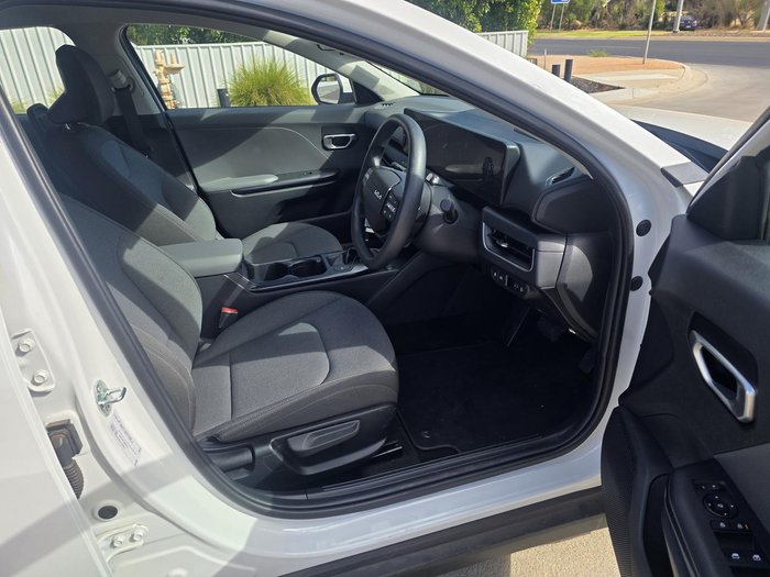 2025 Kia K4 S