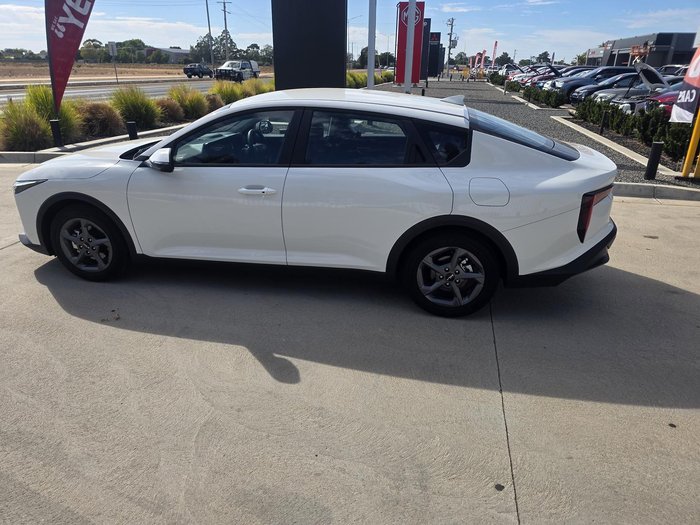 2025 Kia K4 S