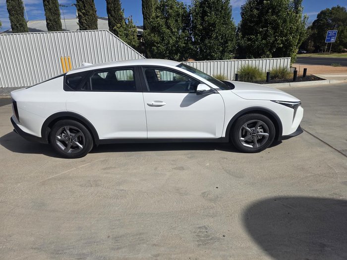 2025 Kia K4 S