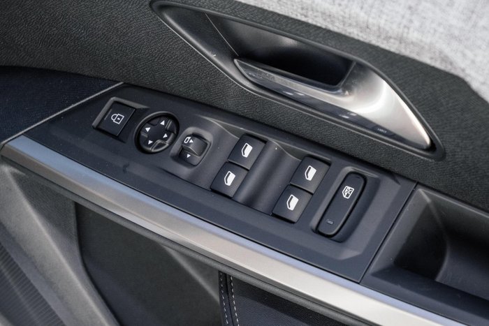 2025 Peugeot 3008 Allure Hybrid