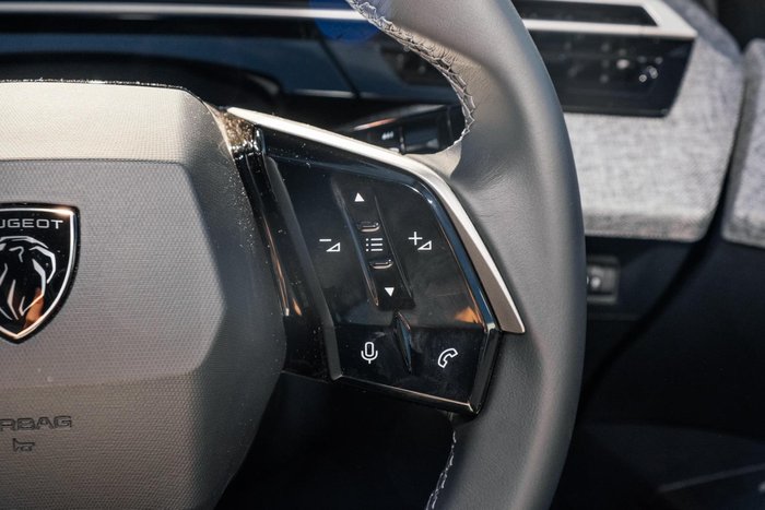 2025 Peugeot 3008 Allure Hybrid P64 MY25 Okenite White