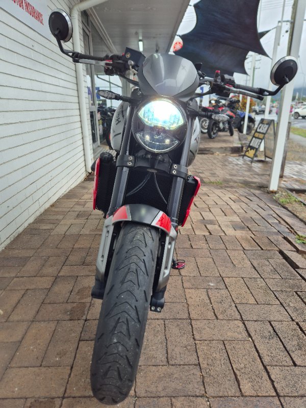 2022 Triumph TRIDENT 660 SILVER