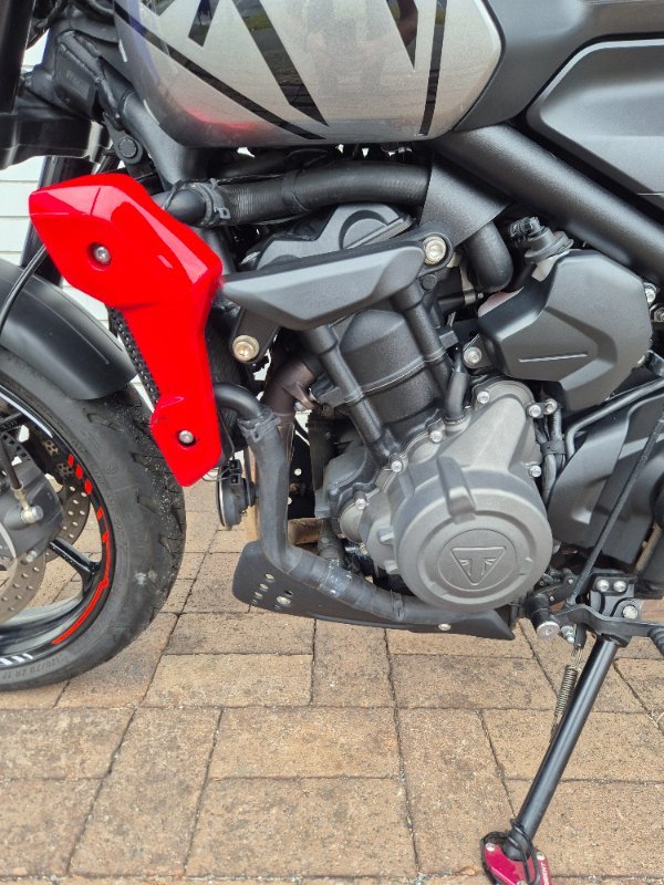 2022 Triumph TRIDENT 660 SILVER