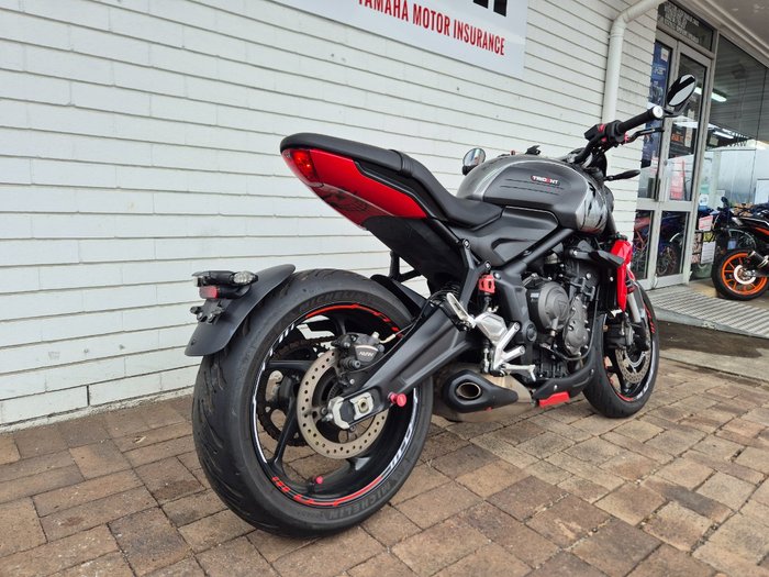2022 Triumph TRIDENT 660 SILVER