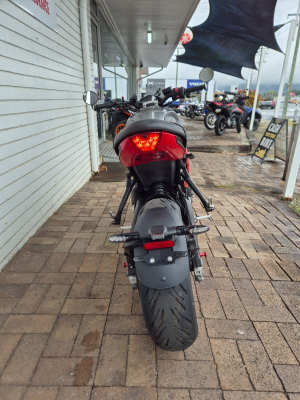 2022 Triumph TRIDENT 660 SILVER