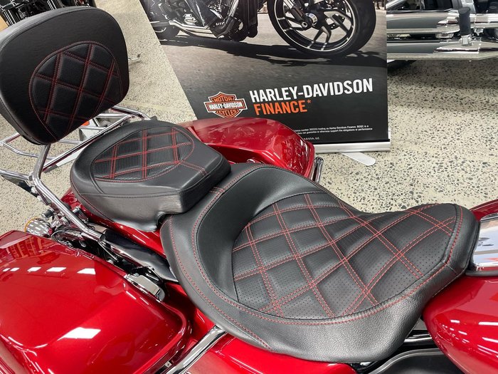 2018 Harley-Davidson Street Glide 107 (FLHX) Touring Red