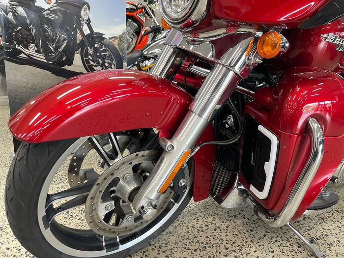 2018 Harley-Davidson Street Glide 107 (FLHX) Touring Red