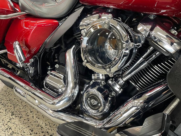 2018 Harley-Davidson Street Glide 107 (FLHX) Touring Red