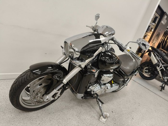 2008 Suzuki VZR 1800 BOULEVARD (M109R) Black
