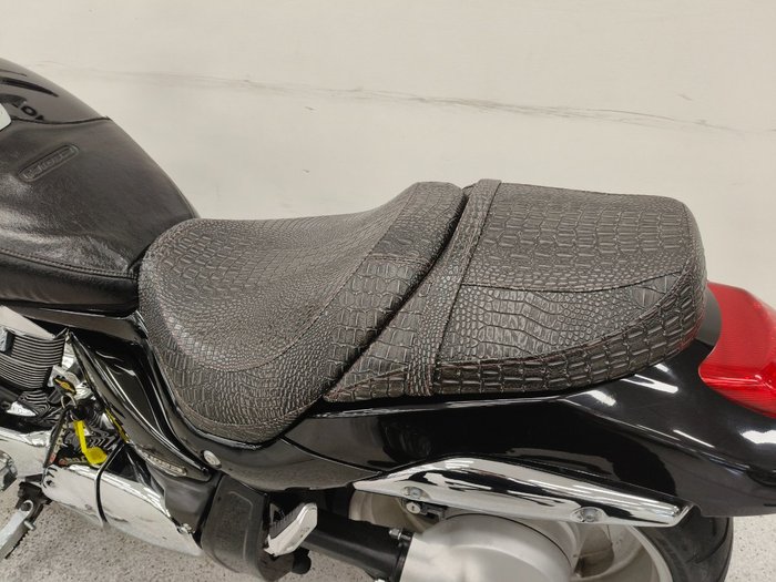 2008 Suzuki VZR 1800 BOULEVARD (M109R) Black