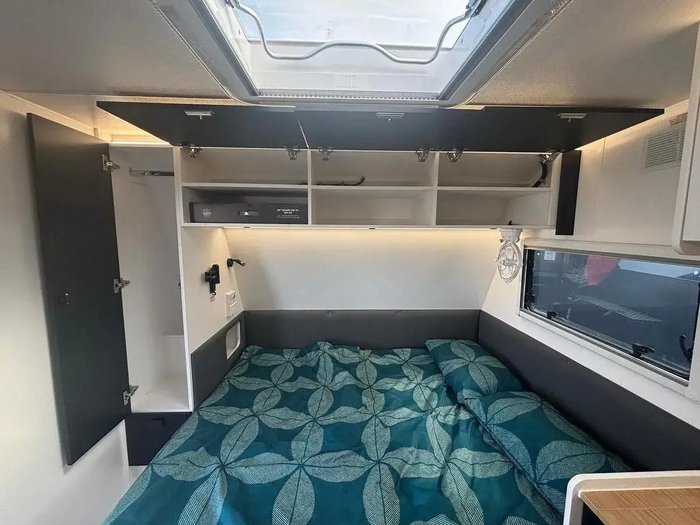 2025 New Age Caravans 2025 New Age Caravans Manta Ray Expedition