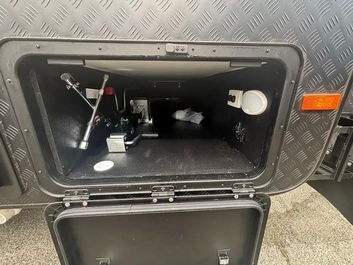 2025 New Age Caravans New Age Manta Ray Mr15e Expedition My25