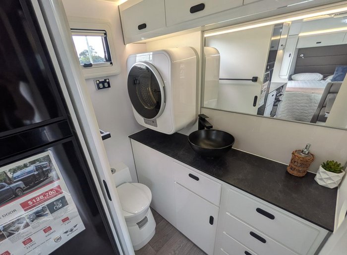 2025 JB Caravans Gator X (17'10) Rd