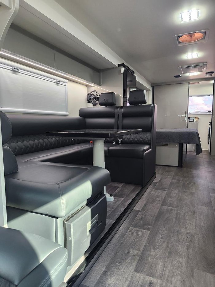0 Paradise MotorHomes LIBERATION PLATINUM (PRICE REDUCED FOR IMMEDIATE DELIVERY)