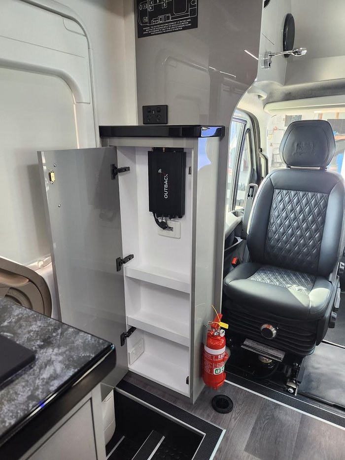 0 Paradise MotorHomes LIBERATION PLATINUM (PRICE REDUCED FOR IMMEDIATE DELIVERY)